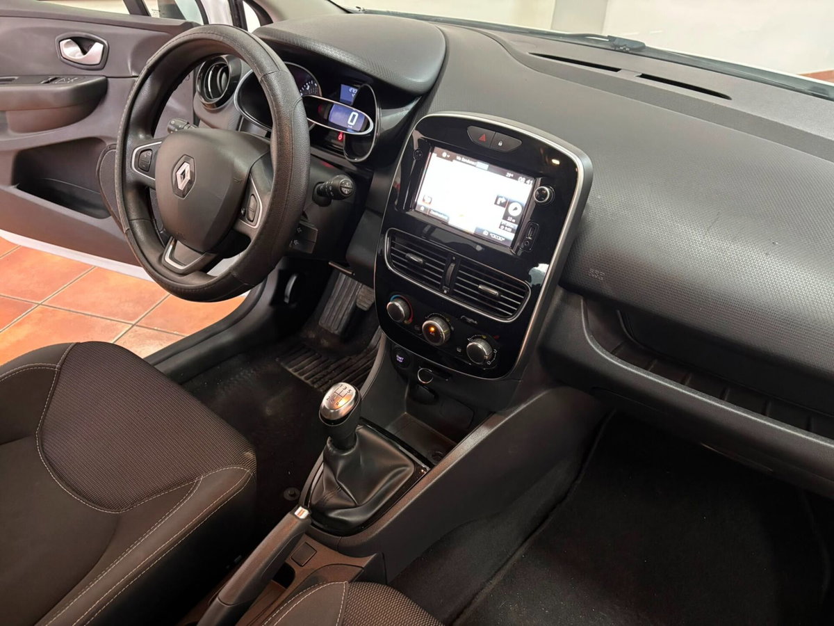 Renault Clio dCi 8V 75 CV 5 porte Business (15)