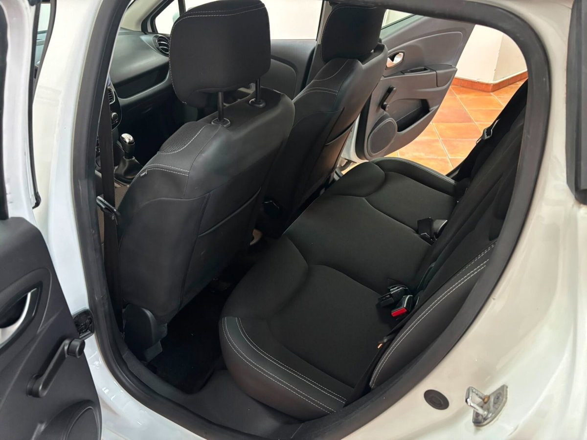 Renault Clio dCi 8V 75 CV 5 porte Business (17)