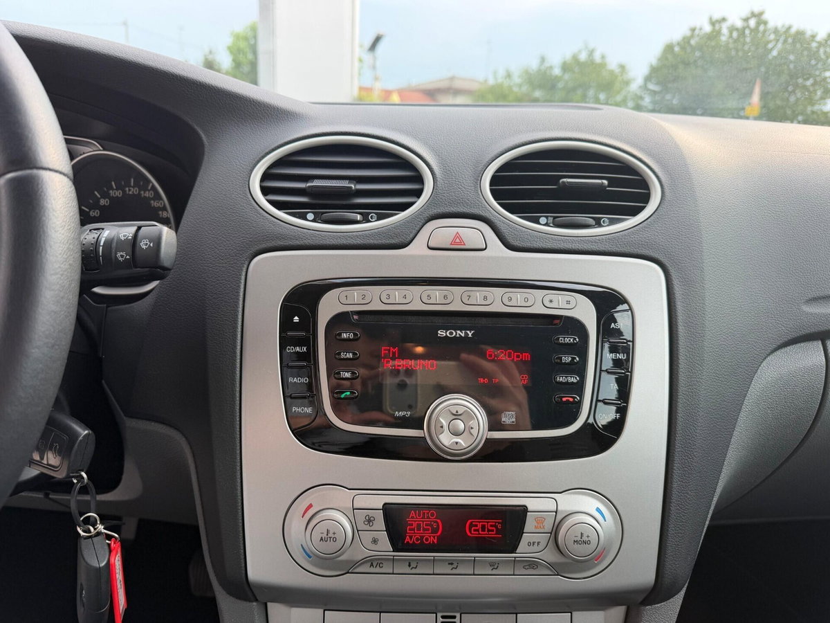 Ford Focus Station Wagon 1.6 TDCi (110CV) SW Tit. DPF (14)