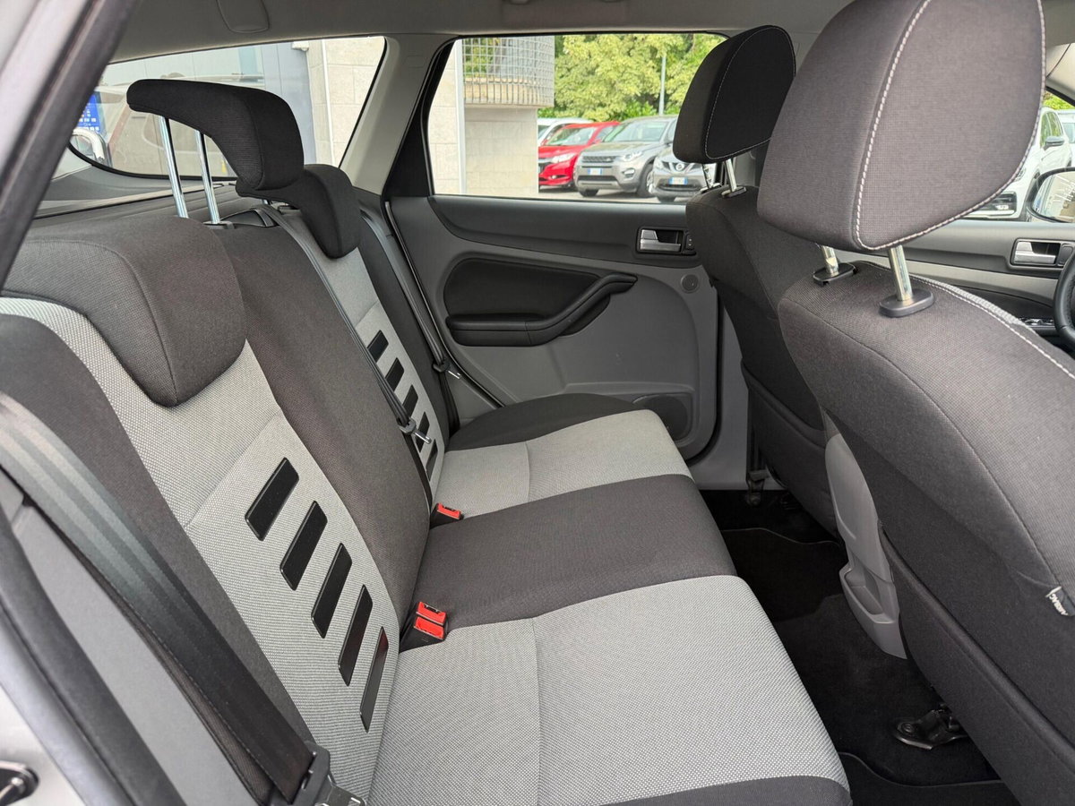 Ford Focus Station Wagon 1.6 TDCi (110CV) SW Tit. DPF (18)