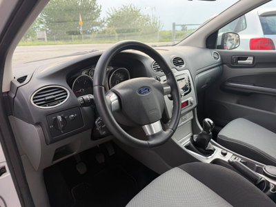 Ford Focus Station Wagon 1.6 TDCi (110CV) SW Tit. DPF (9)