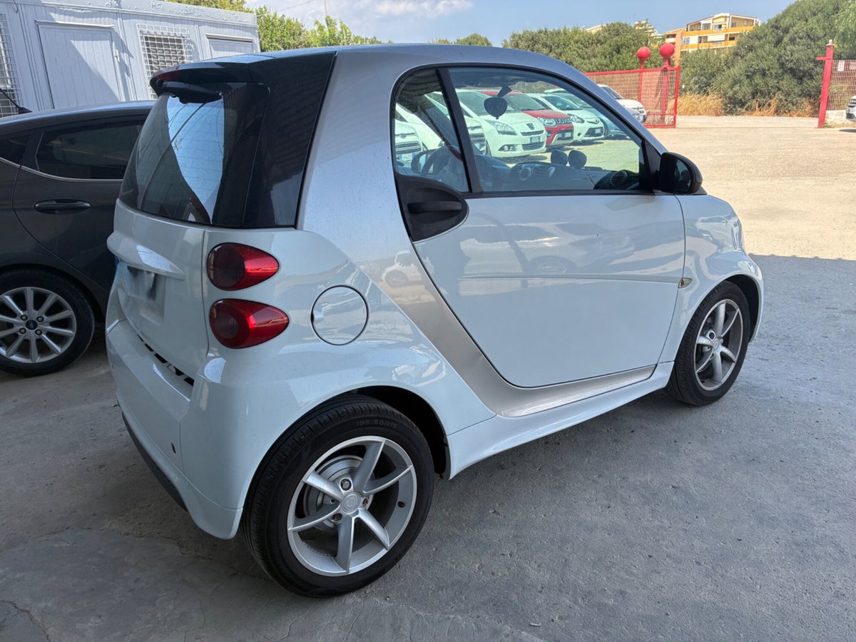 smart Fortwo 1000 52 kW coupé limited two (3)