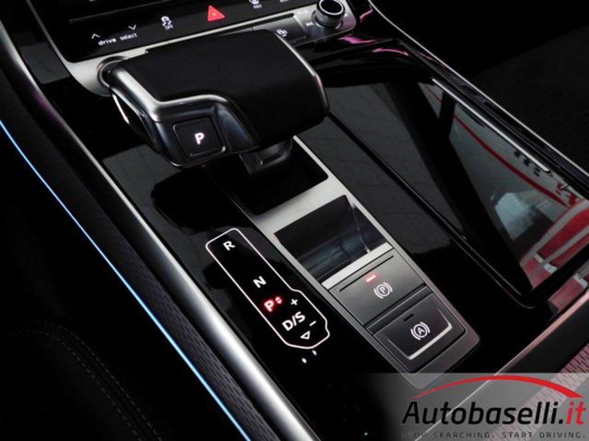 Audi Q7 50 TDI quattro tiptronic (8)