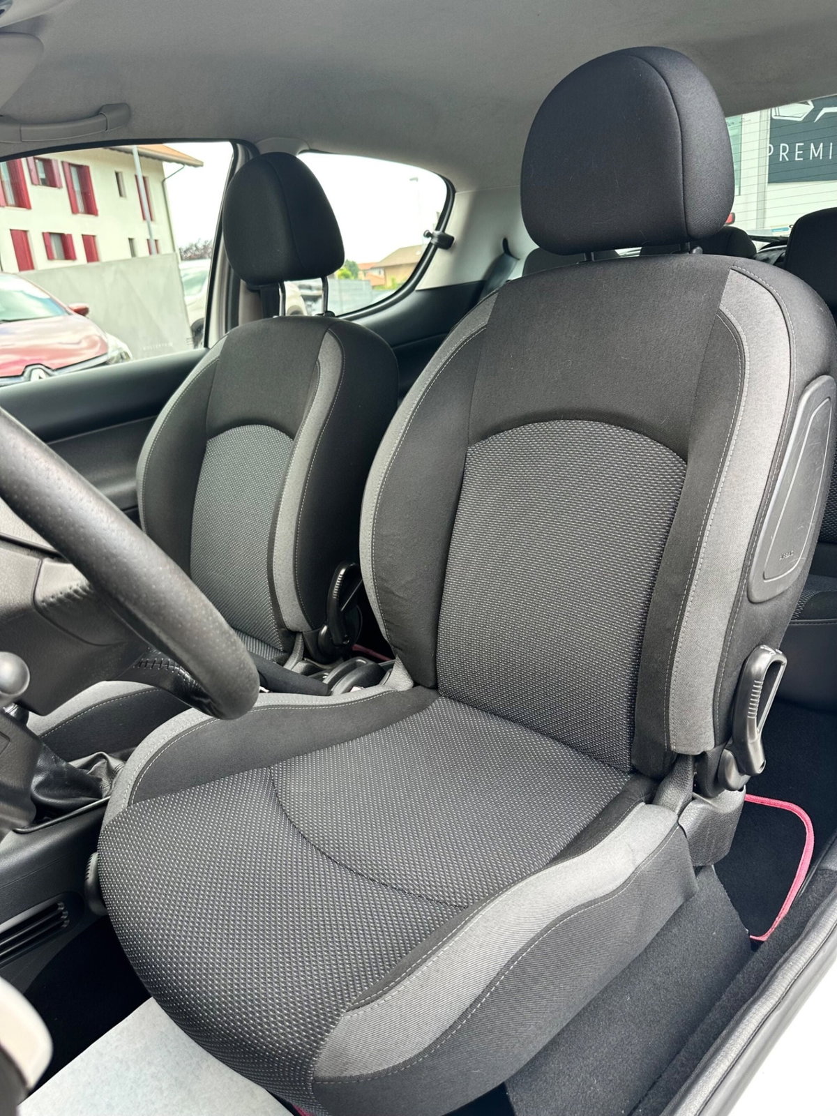 Peugeot 206 60CV 3p. Energie (8)
