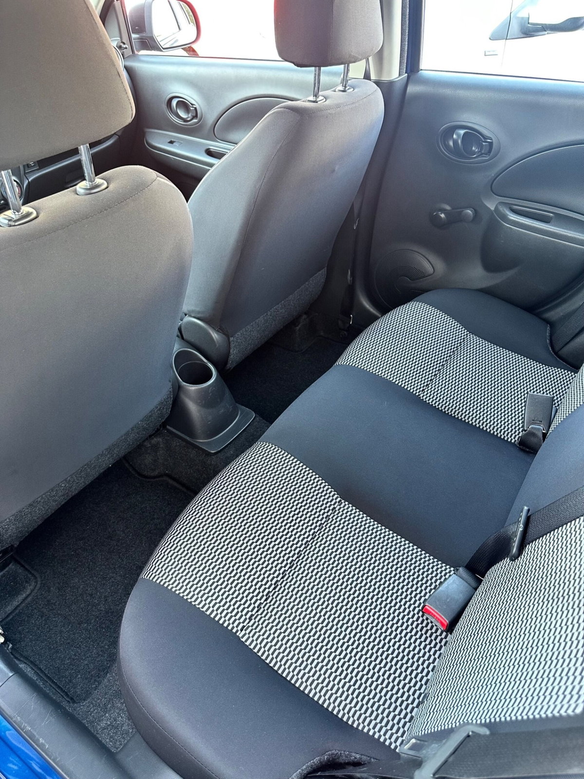 Nissan Micra 1.2 12V 5 porte Tekna (11)