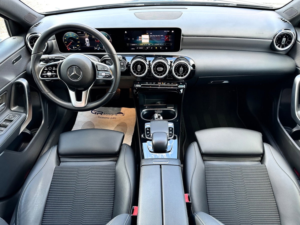 Mercedes-Benz Classe A 180 d Automatic Sport (11)