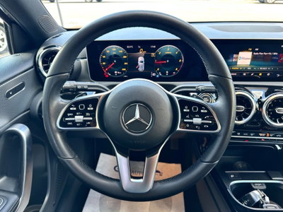 Mercedes-Benz Classe A 180 d Automatic Sport (15)