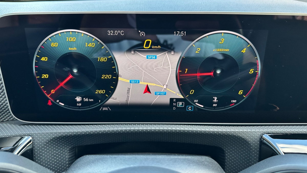 Mercedes-Benz Classe A 180 d Automatic Sport (16)