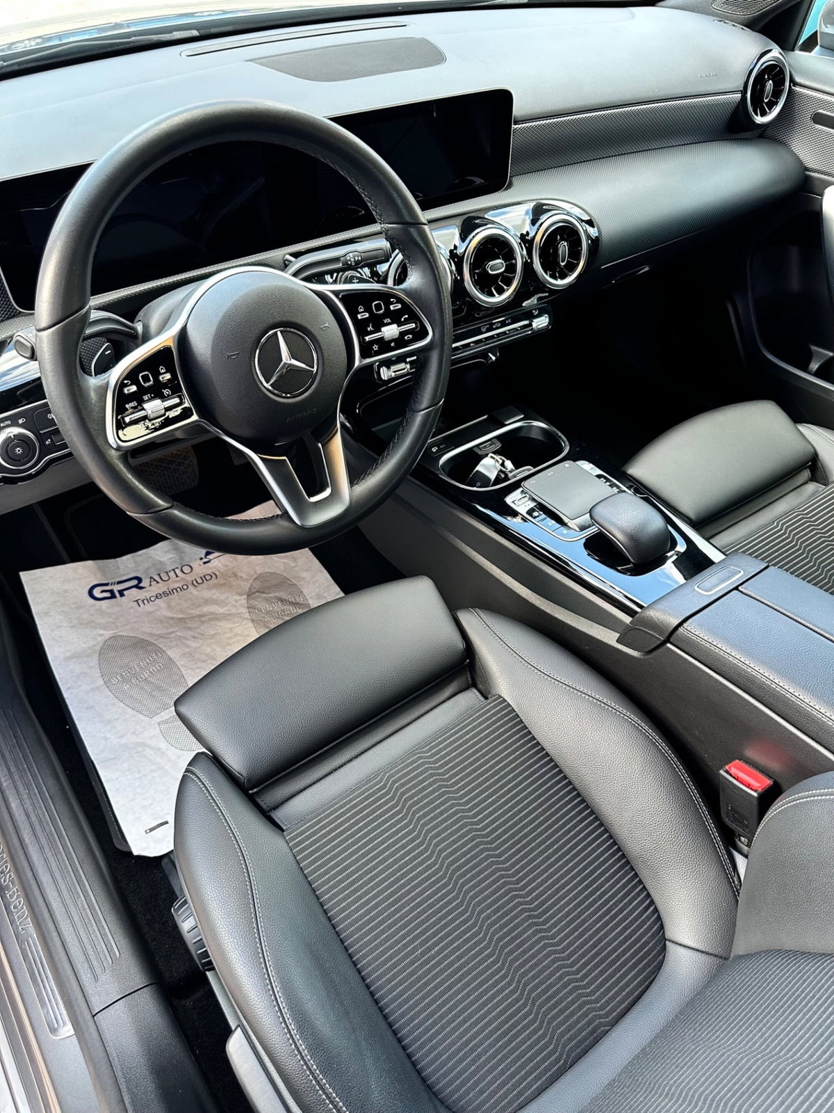 Mercedes-Benz Classe A 180 d Automatic Sport (7)