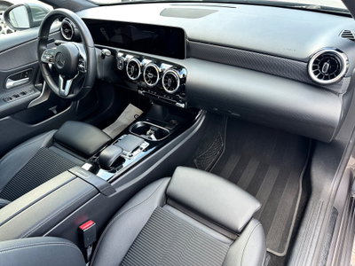 Mercedes-Benz Classe A 180 d Automatic Sport (9)