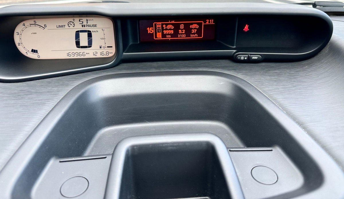 Citroen C3 Picasso BlueHDi 100 Live Edition (16)