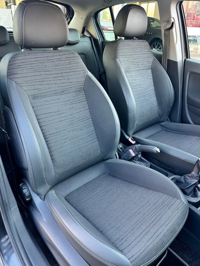 Opel Corsa 1.2 5 porte Edition (10)