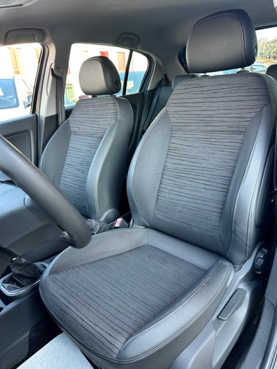 Opel Corsa 1.2 5 porte Edition (8)