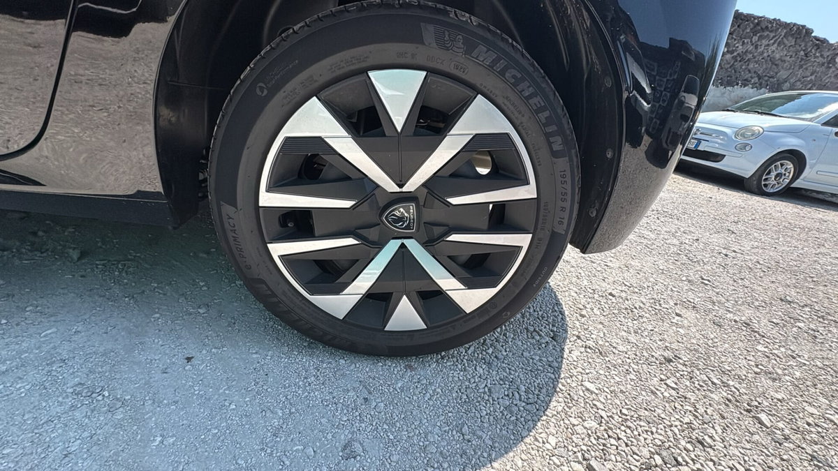 Peugeot 208 PureTech 100 Stop&Start 5 porte GT (7)
