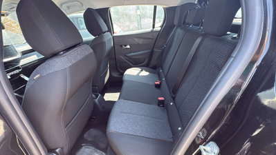 Peugeot 208 PureTech 100 Stop&Start 5 porte GT (8)