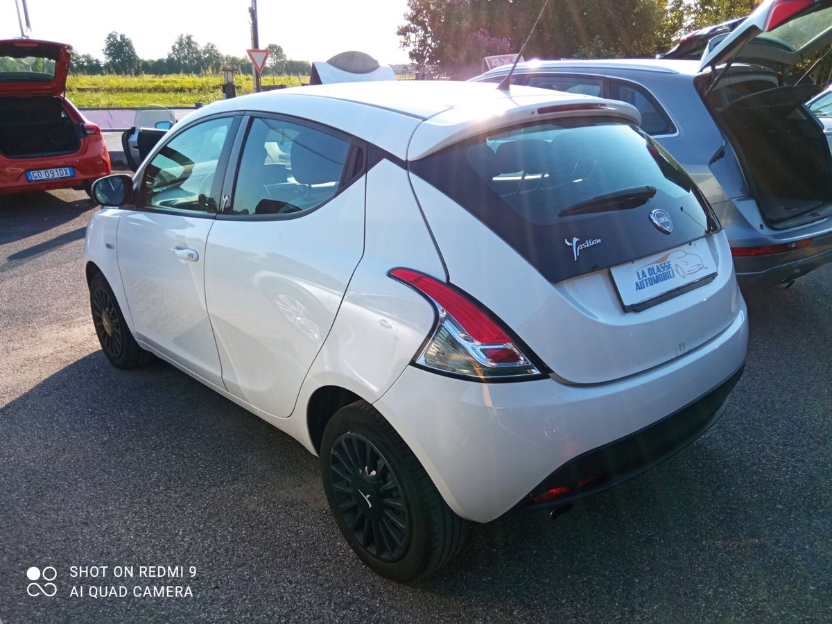 Lancia Ypsilon 1.2 69 CV 5 porte GPL Ecochic Elefantino (5)