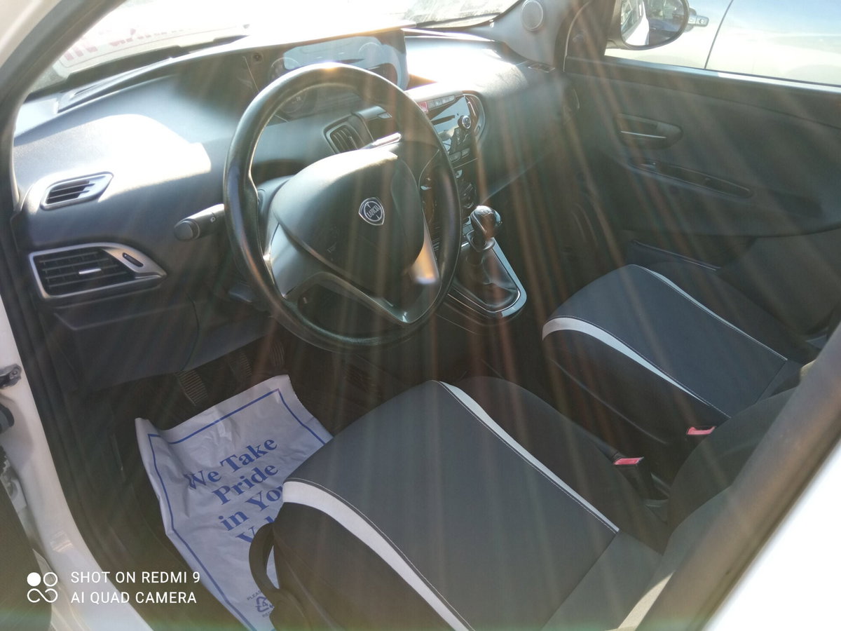 Lancia Ypsilon 1.2 69 CV 5 porte GPL Ecochic Elefantino (8)