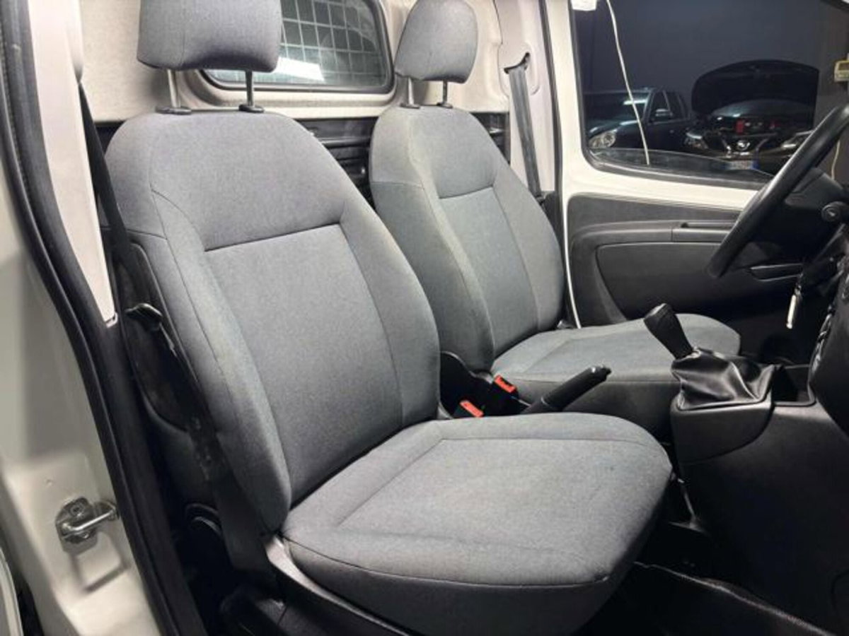 Fiat Fiorino 1.3 MJT 80CV Cargo (10)