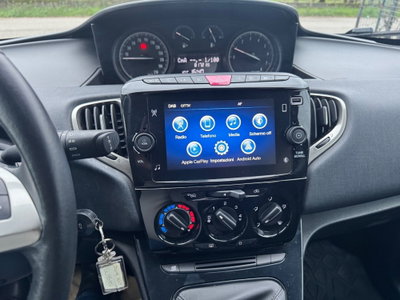 Lancia Ypsilon 1.0 FireFly 5 porte S&S Hybrid Gold Plus (14)