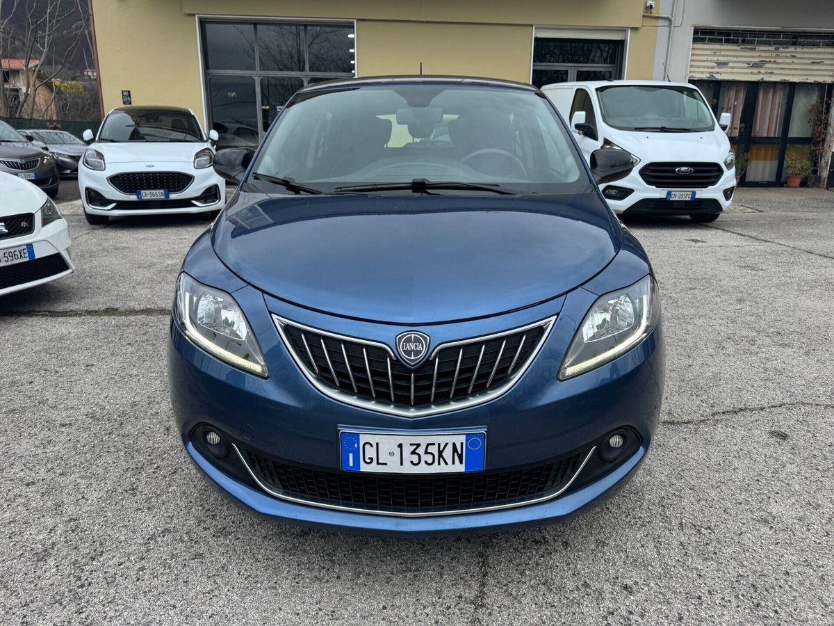Lancia Ypsilon 1.0 FireFly 5 porte S&S Hybrid Gold Plus (2)