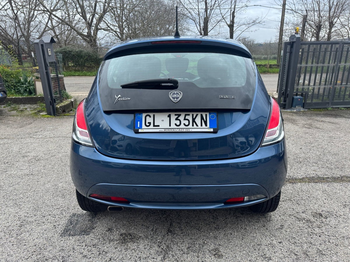Lancia Ypsilon 1.0 FireFly 5 porte S&S Hybrid Gold Plus (6)