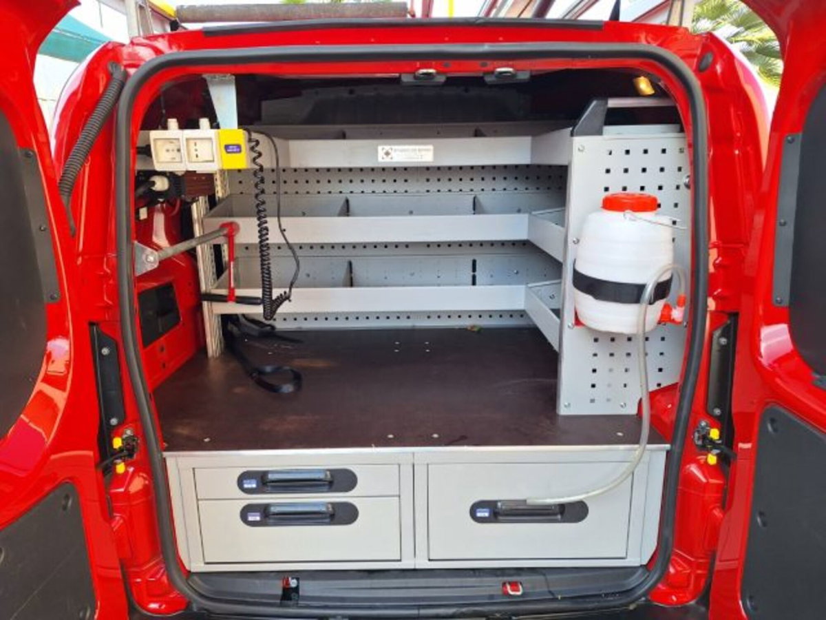 Fiat Fiorino combi N1 1.3 mjt 95cv Adventure (11)