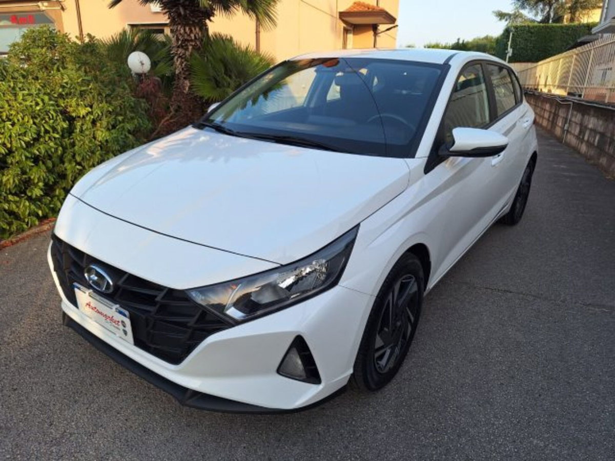 Hyundai i20 1.2 MPI MT ConnectLine
