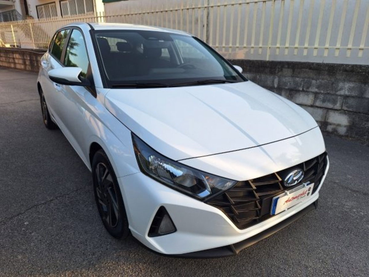 Hyundai i20 1.2 MPI MT ConnectLine (3)