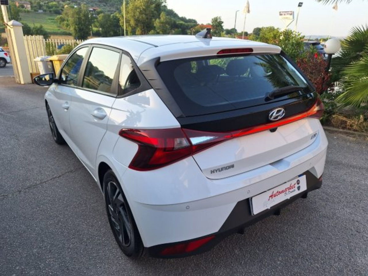 Hyundai i20 1.2 MPI MT ConnectLine (4)