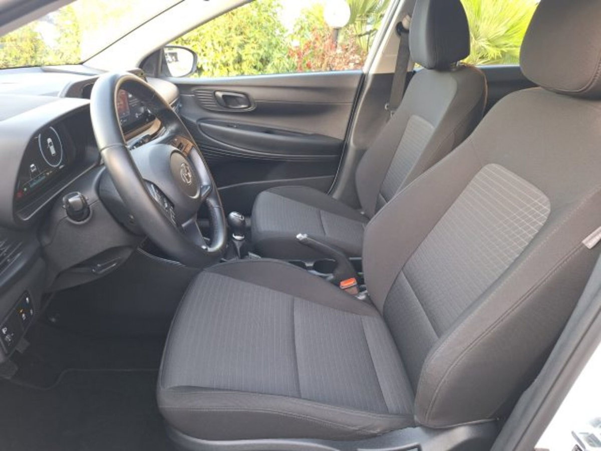 Hyundai i20 1.2 MPI MT ConnectLine (7)