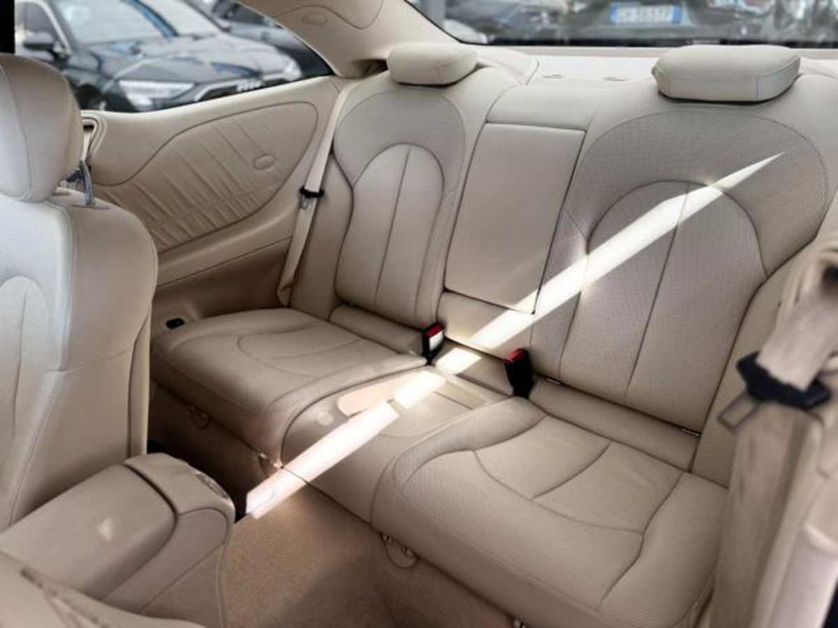 Mercedes-Benz CLK 350 cat Elegance (8)