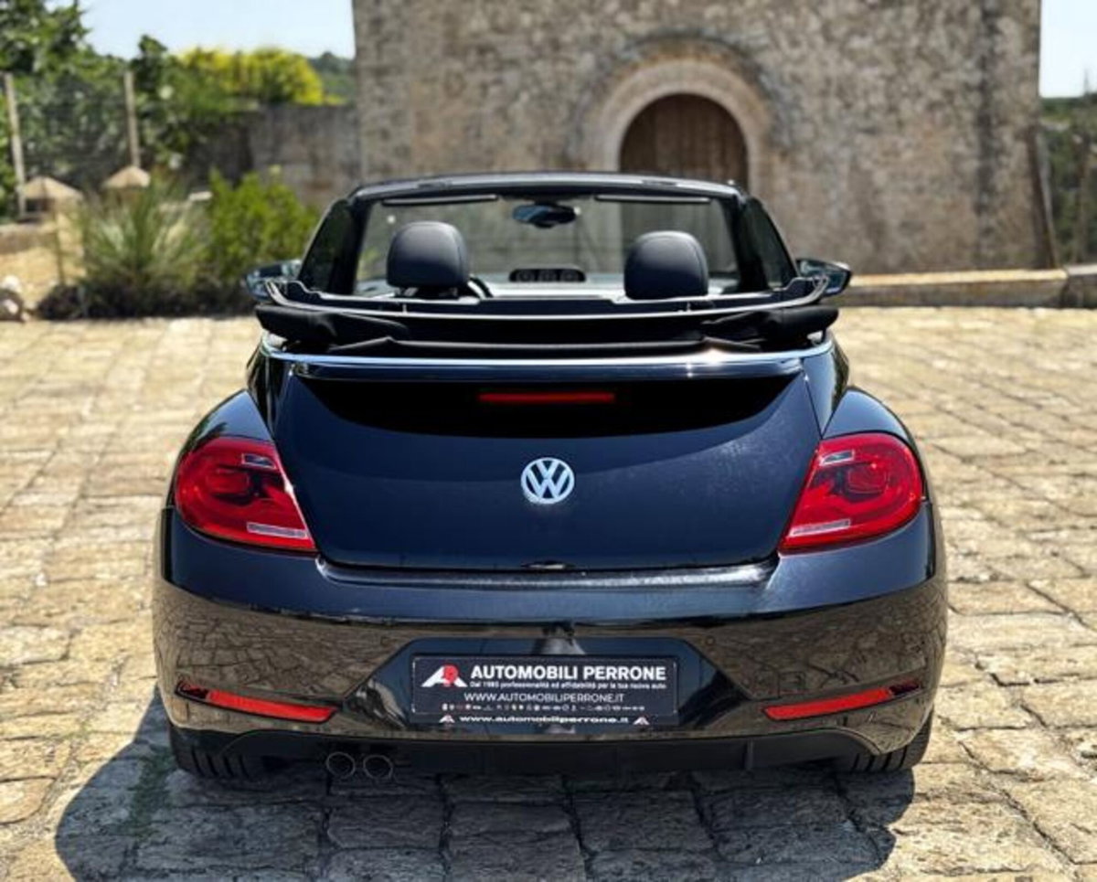 Volkswagen Maggiolino Cabrio 2.0 TDI DSG Sport BlueMotion Technology (14)