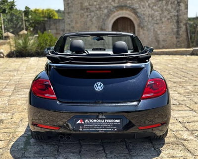 Volkswagen Maggiolino Cabrio 2.0 TDI DSG Sport BlueMotion Technology (14)