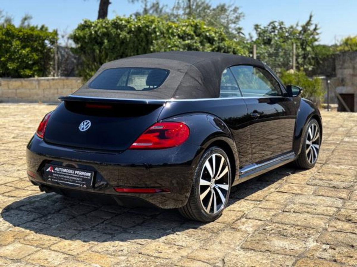 Volkswagen Maggiolino Cabrio 2.0 TDI DSG Sport BlueMotion Technology (15)