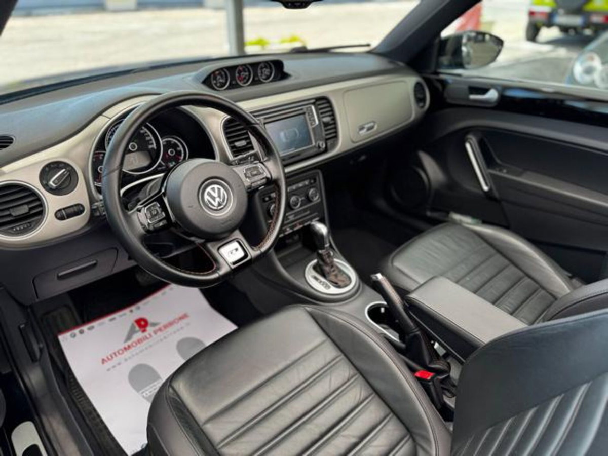 Volkswagen Maggiolino Cabrio 2.0 TDI DSG Sport BlueMotion Technology (5)