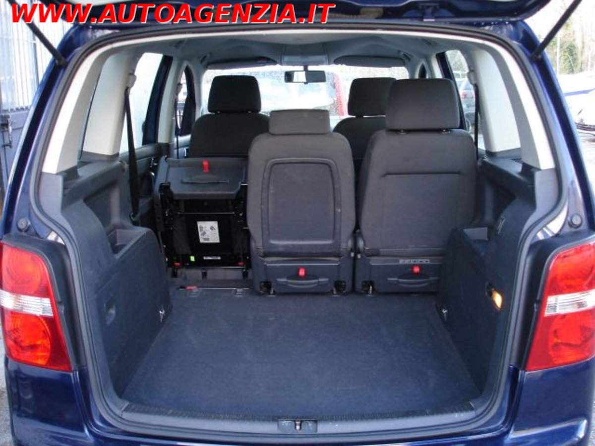 Volkswagen Touran 16V TDI Trendline (15)