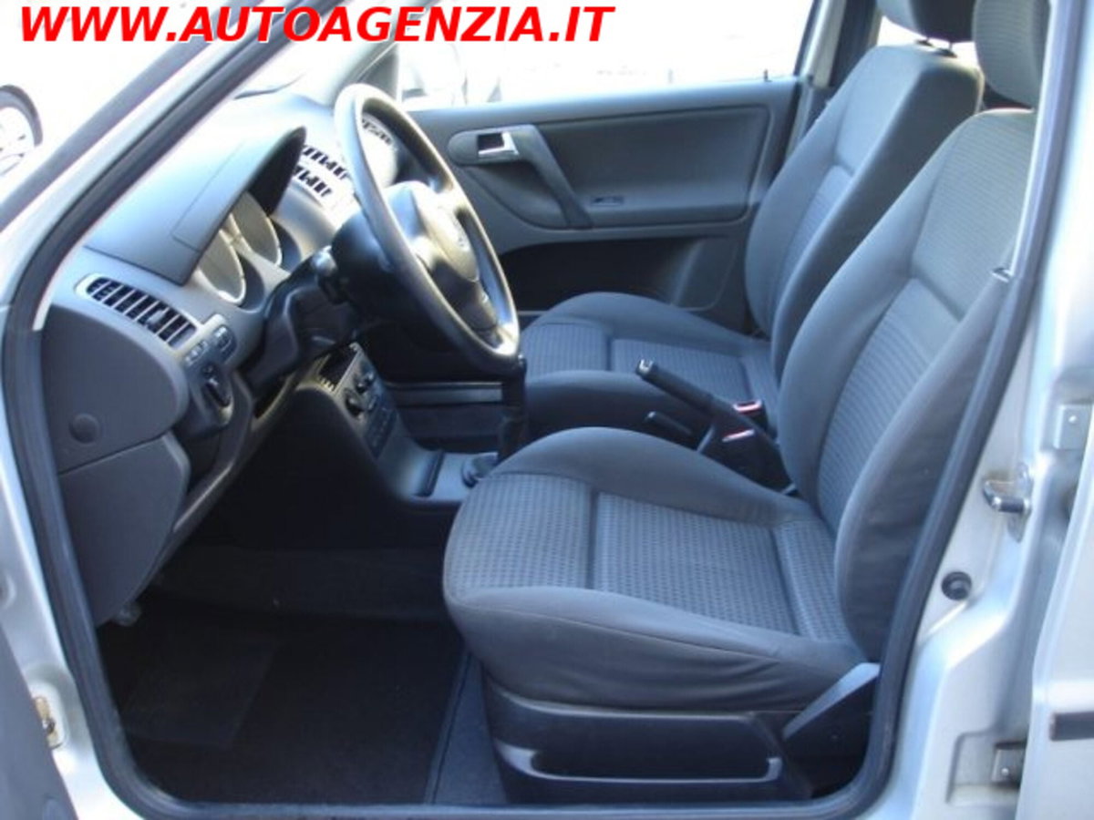 Volkswagen Polo 1.4 16V cat 5p. Comfortline (8)