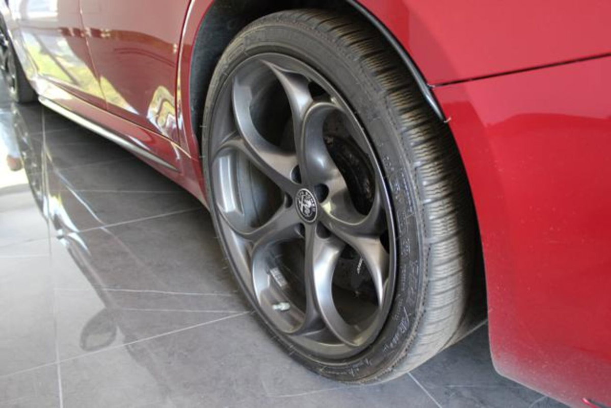 Alfa Romeo Giulia 2.9 T V6 Quadrifoglio (14)