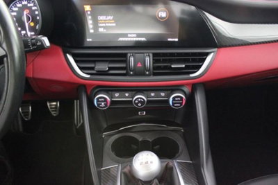 Alfa Romeo Giulia 2.9 T V6 Quadrifoglio (20)