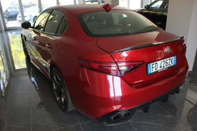 Alfa Romeo Giulia 2.9 T V6 Quadrifoglio (5)