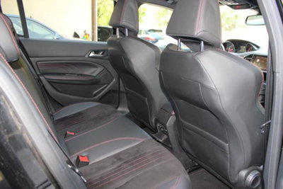 Peugeot 308 THP 270 S&S GTi by Peugeot Sport (11)