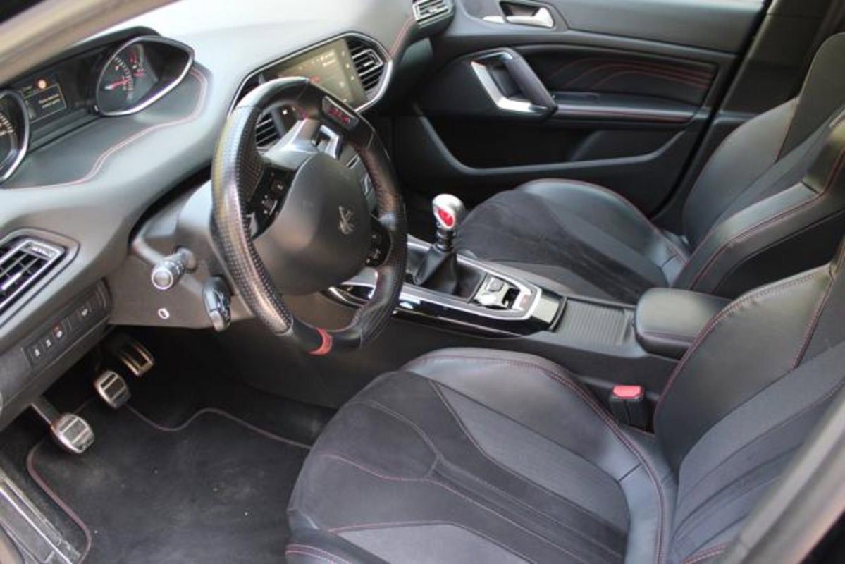Peugeot 308 THP 270 S&S GTi by Peugeot Sport (9)