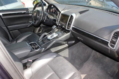 Porsche Cayenne 3.0 Diesel (10)