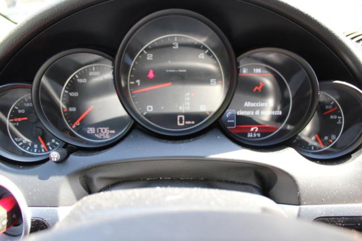 Porsche Cayenne 3.0 Diesel (14)
