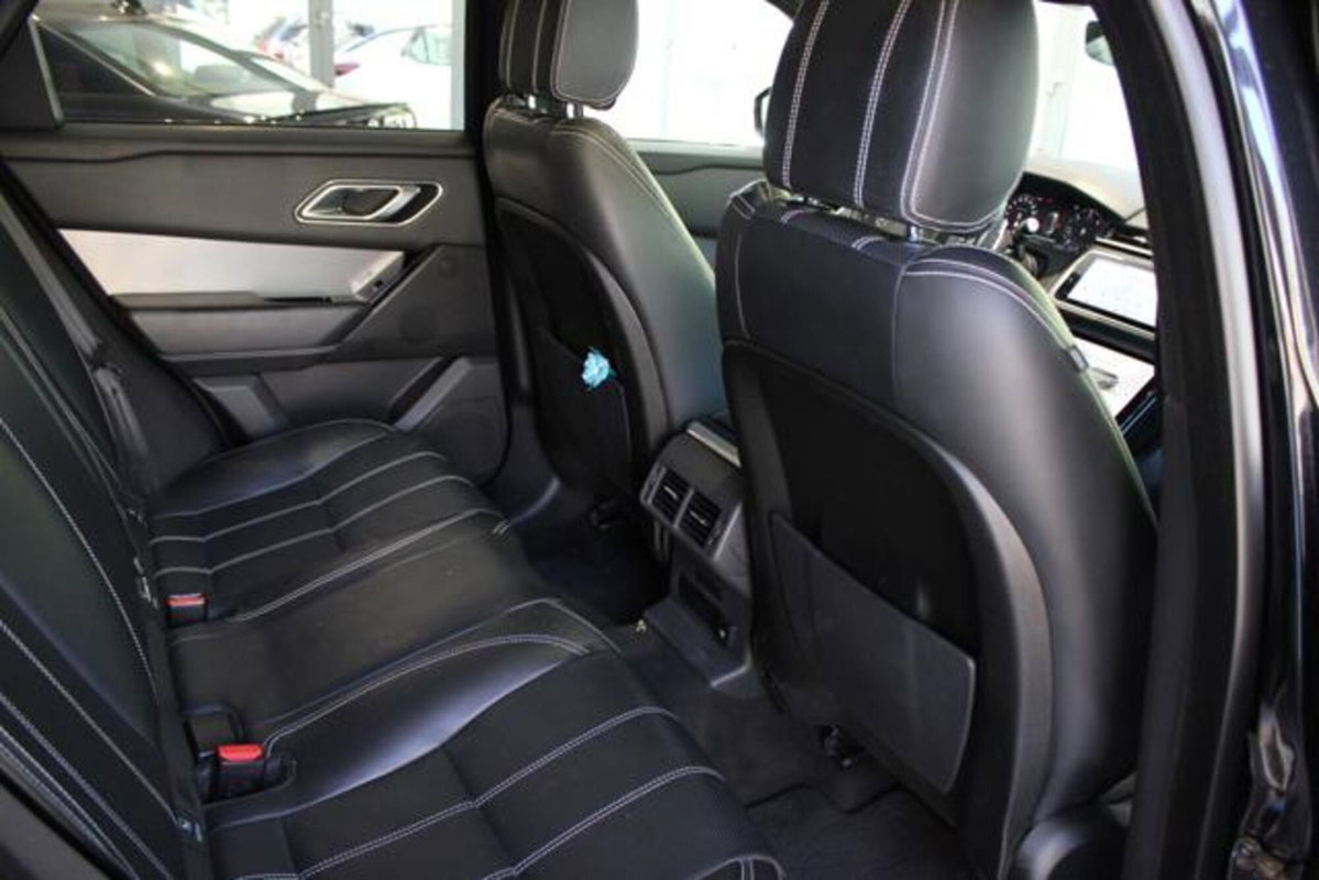 Land Rover Range Rover Velar 2.0D I4 240 CV R-Dynamic HSE (11)