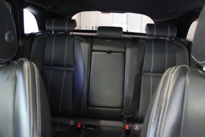 Land Rover Range Rover Velar 2.0D I4 240 CV R-Dynamic HSE (12)