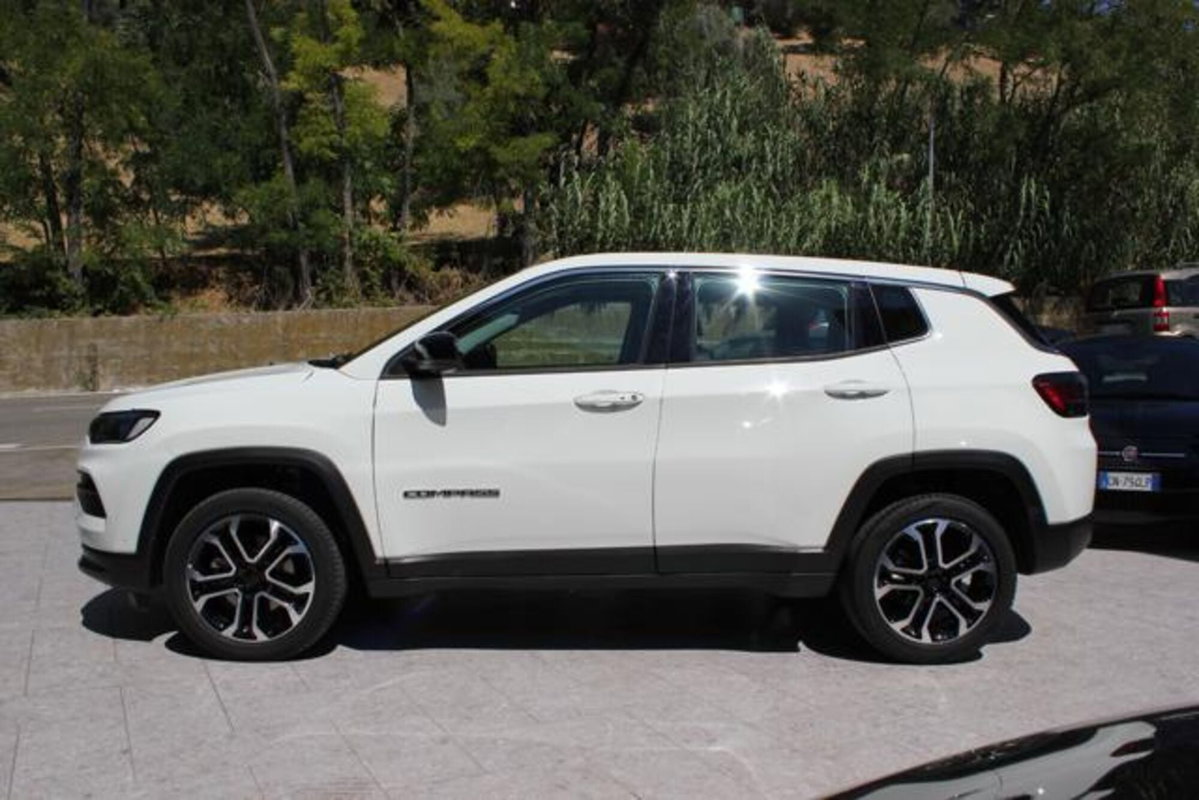Jeep Compass 1.5 turbo t4 mhev Altitude 2wd 130cv dct (4)