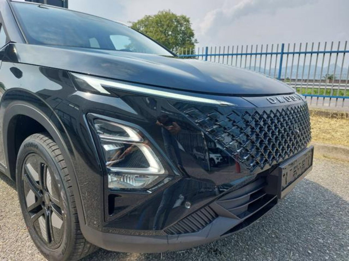 Omoda Omoda 5 EV 60,9 kWh Premium (5)
