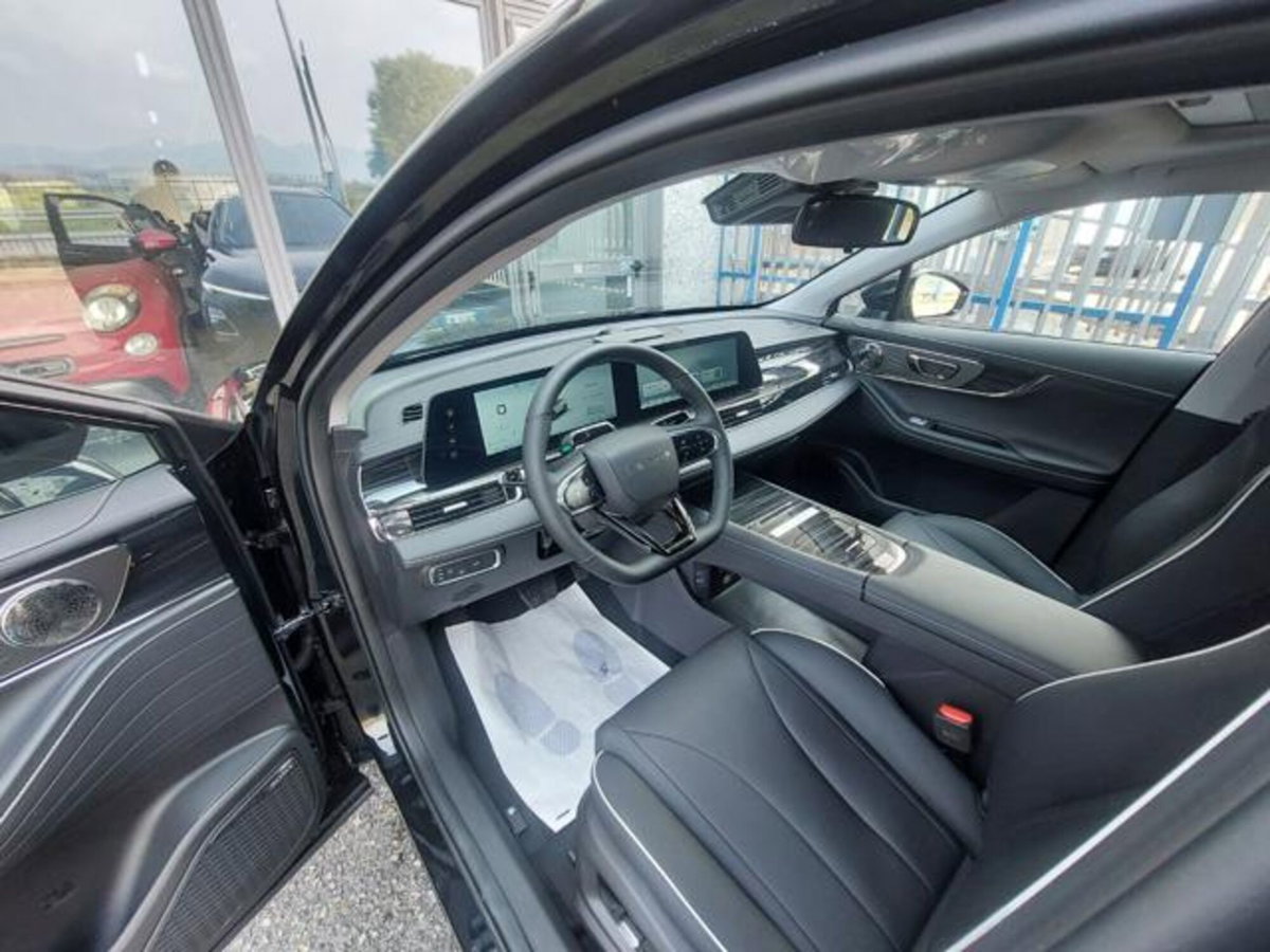 Omoda Omoda 5 EV 60,9 kWh Premium (7)