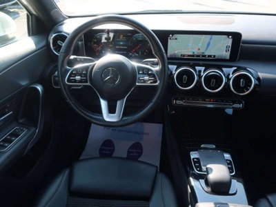 Mercedes-Benz Classe A Sedan 180 d 4p. Sport (6)